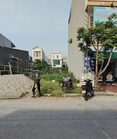 Cần bán gấp trước tết 100m² full thổ cư ngang 5m giá 4.75 tỷ tại vai reo Xã Phú Cát trung tâm Hoà Lạc
