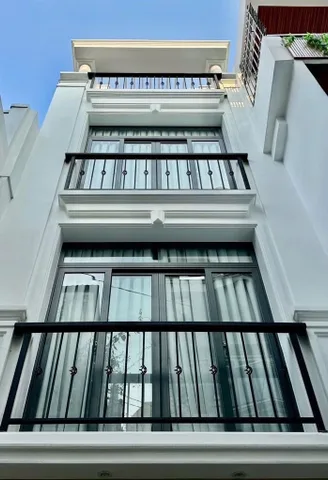 Bán nhà sổ hồng riêng, 5 tầng phú nhuận