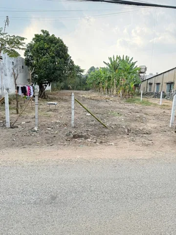 Bán đất 1215m² có sẵn 100m² thổ cư ngang 15m giá 5.85 tỷ tại Xã Phú An Thị xã Bến Cát