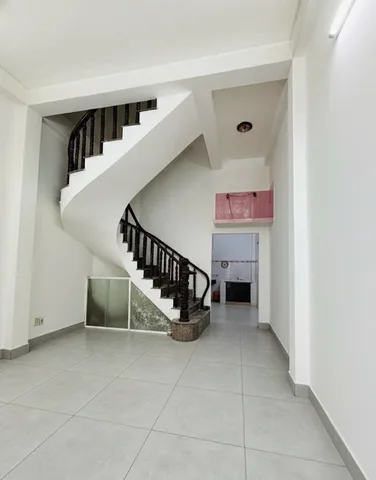 BÁN NHÀ KHU TÊN LỬA (5X12)NỞ HẬU,3 TẦNG,Ô TÔ ĐỖ CỬA,GIÁ 5.5 TỶ
