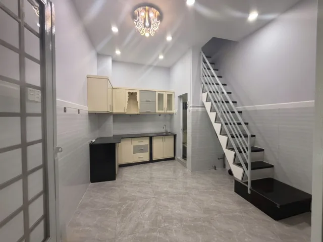 D2087 ⚡️ nhà Trần Hưng Đạo Q5, SHR, Vuông, 3 tầng, 2.x tỷ