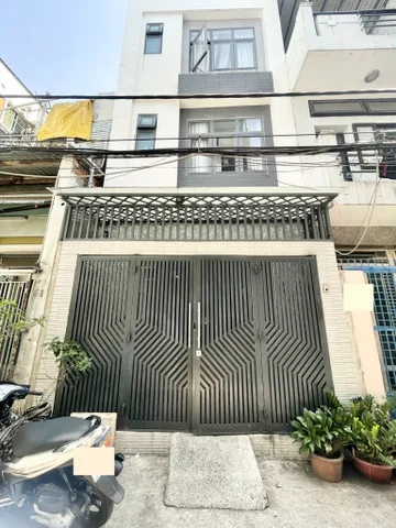 HXH Cách mạng Tháng 8, P5 Tân Bình, 4.4x10, chỉ hơn 7 tỷ