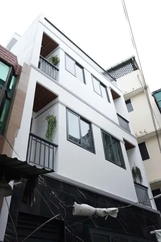(Q.3) HAI BÀ TRƯNG,GẦN NHÀ THỜ TÂN ĐỊNH, 4 TẦNG,70M2 DÒNG TIỀN 80TR/THÁNG,GẦN MẶT TIỀN,SHR