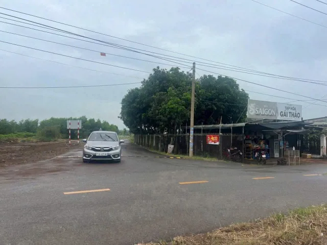 ĐẤT LÁNG DÀI SIÊU ĐẸP CÓ SẴN THỔ CƯ 5TỶ8 THƯƠNG LƯỢNG NHẸ