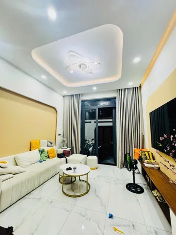 Nhà Hẻm Xe Hơi, 3 Tầng, Gần Chợ Lò Lu, Quận 9.