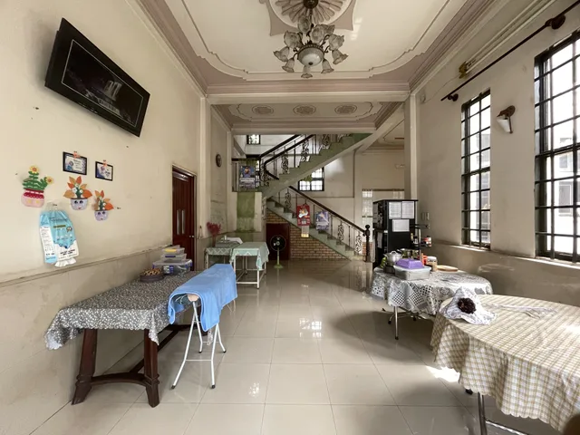 Bán Gấp Biệt Thự  3 Tầng Diện Tích 278m2 Ngay Mặt Tiền Đường Số 1 Phường 13 Quận Gò Vấp