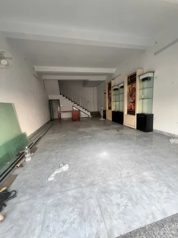 SHOPHAUSE CHỢ ĐẦU MỐI PHÍA TÂY THANH HOÁ.