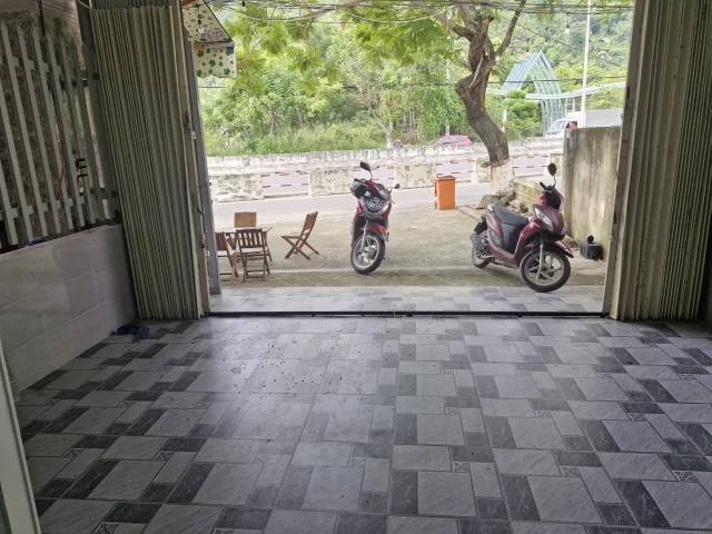 Nhà Mặt tiền đường Nguyễn Tất Thành Phường Nam Nha Trang giá rẻ