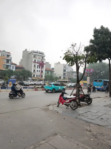 Nhà mới xây đẹp phân lô thoáng. O tô đô cửa. Diện tích 55m2 4 phòng ngủ giá chỉ 13.8 tỉ