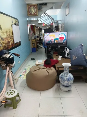 🏠🏠🏠BÁN NHÀ 2 TẦNG DÂN XÂY – TUYẾN 2 HÙNG DUỆ VƯƠNG, THƯỢNG LÝ, HỒNG BÀNG, HẢI PHÒNG

📐 Diện tích: 26,9m²
🧭 Hướng: Nam