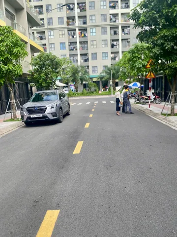 bán Nhà Phố Bcons 4 Tầng (245m²) – Giá 11 Tỷ
Liền kề Khu Đô Thị Bcons City & Trung Tâm Thương Mại