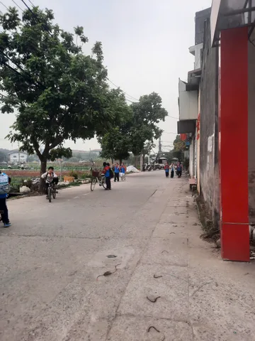Bán đất Trung hậu đoài - Mê linh - DT70m2 - Đường thông Oto - Giá 5 tỷ