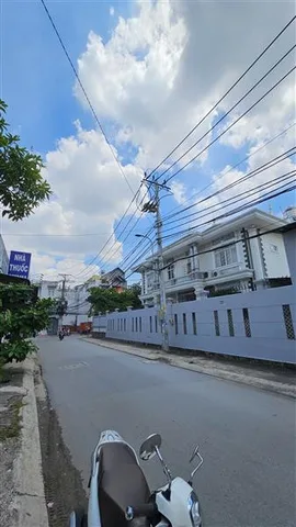 Biệt Thự 4 Tầng, Thang Máy, DT: 450m² có sẵn 430m² thổ cư ngang 12m giá 28.7 tỷ tại Phường Bình Tân
