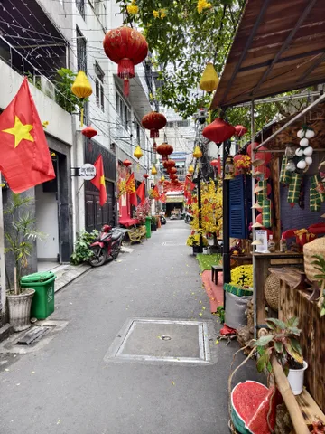 Nhà đẹp 5 tầng - kinh doanh dòng tiền cao cấp khu Phan Xích Long