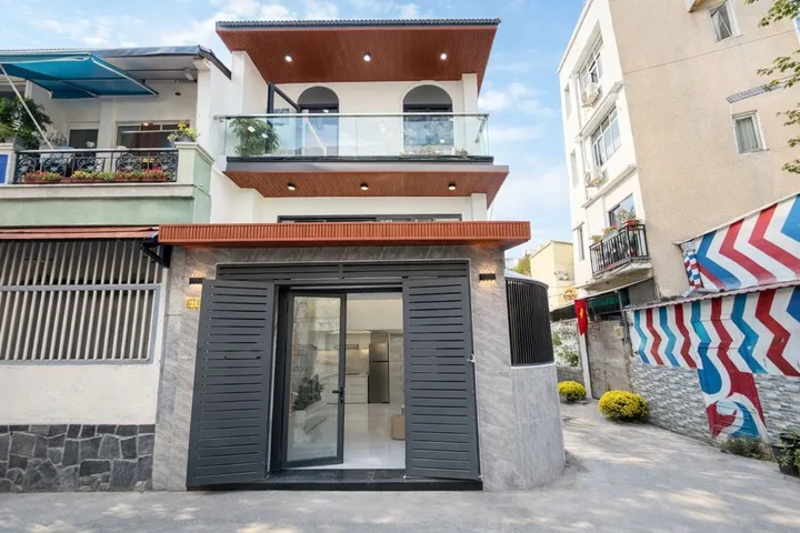 Nhà phan văn trị hẽm xe hơi, sổ hồng riêng