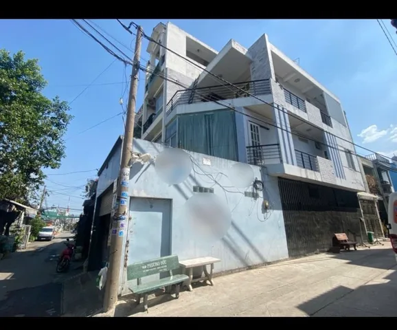 Bán nhà 3 Tầng, DT: 60m² full thổ cư ngang 4m giá 5.7 tỷ tại Phường Bình Tân