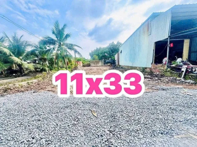 Bán đất 366.6m² có sẵn 330m² thổ cư ngang 11m giá 1.8 tỷ tại Xã Đức Hòa