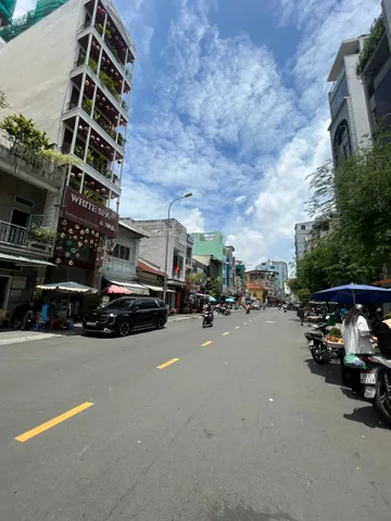 Bán nhà Đề Thám, Phường Cô Giang, Quận 1 – Giá 62 tỷ