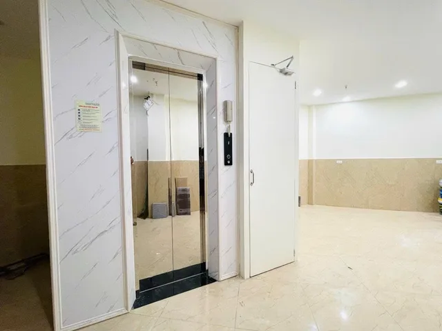Bán BĐS 47m x 6 tầng có thang máy, KD Dòng Tiền tốt tại Khâm Thiên  (Thông Tin Thật)