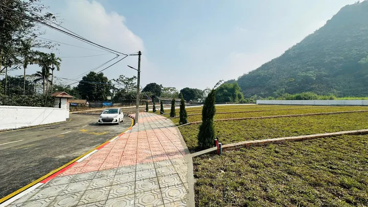 CƯ YÊN LƯƠNG SƠN HÒA BÌNH DT HƠN 400M2 GIÁ LOANH QUANH 2 TỶ VỊ TRÍ ĐẸP TIỀM NĂNG VƯỢT TRỘI
