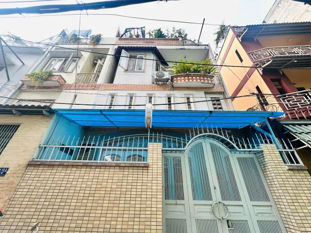 Chính chủ Bán nhà Trần Bình Trọng Quận 5 Ngay cạnh UBND, diện tích 70.4m² khu dân cư VIP, giá 20 tỷ.