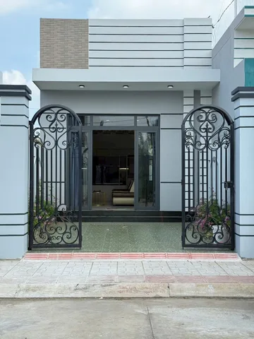 CẦN BÁN GẤP CĂN NHÀ CẤP IV MỚI XÂY DỰNG TẠI XÃ PHÚ NHUẬN TP BẾN TRE (cũ)