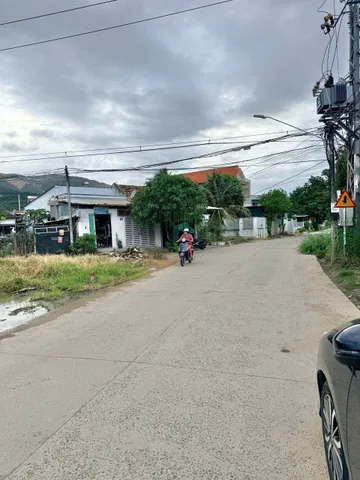Bán Đất 74.9m2 có sẵn 74.9 m2 thổ cư giá 4.3 tỷ tại Xã Vĩnh Thái Thành phố Nha Trang Khánh Hòa