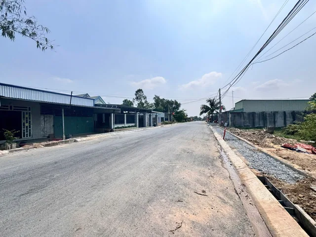 Bán đất 1378.4m² có sẵn 210m² thổ cư ngang 15m giá 4.2 tỷ tại Xã Hòa Khánh