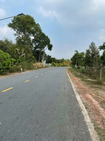 Bán đất 345.8m² có sẵn 100m² thổ cư ngang 5m giá 800 triệu tại Xã Long Hòa