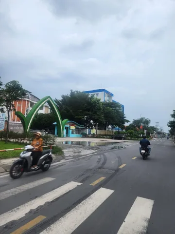 Bán nhà 452m² có sẵn 312m² thổ cư ngang 10m giá 21 tỷ tại Đường Đỗ Văn Dậy Xã Hóc Môn Ms261