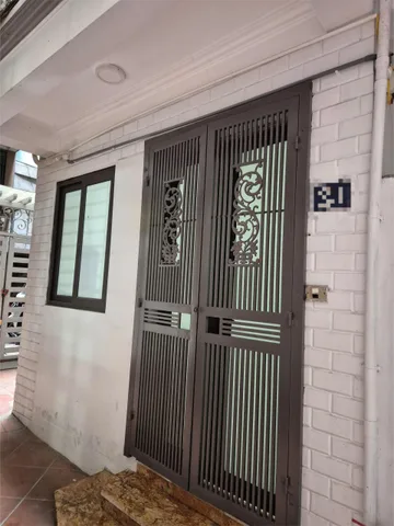 Bán nhà Lô Góc 3 thoáng ,24m x 5 tầng, KDC yên tĩnh cách MP Láng Hạ 100m (Thông Tin Thật)