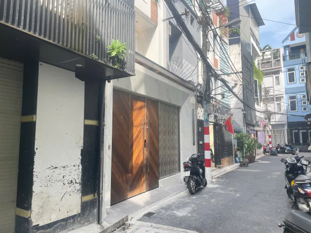 Bán nhà Hẻm Lê Thị Riêng, Phường Bến Thành, Quận 1 – Giá 18 tỷ