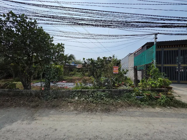 Bán đất 1356m² có sẵn 300m² thổ cư ngang 10m giá 3 tỷ tại Xã Đức Hòa