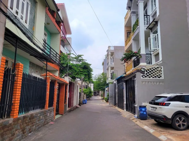 BÁN ĐẤT HẺM XE HƠI, LINH XUÂN - 66m2 - GIÁ 4.6 TỶ