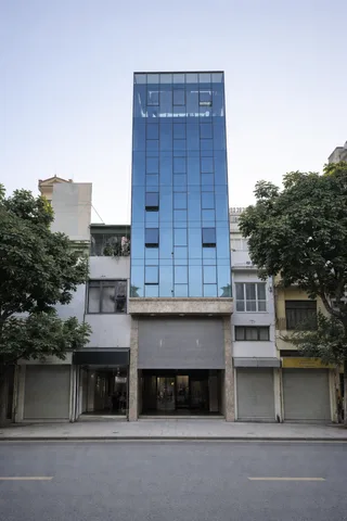Tòa nhà văn phòng mặt phố Khuất Duy Tiến – ~108m2 xây mới 8 tầng thang máy – Giá tầm 7x tỷ