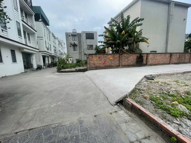 BÁN ĐẤT LÔ GÓC NGÕ 19 BÃI MUỐI,CAO THẮNG,HẠ LONG