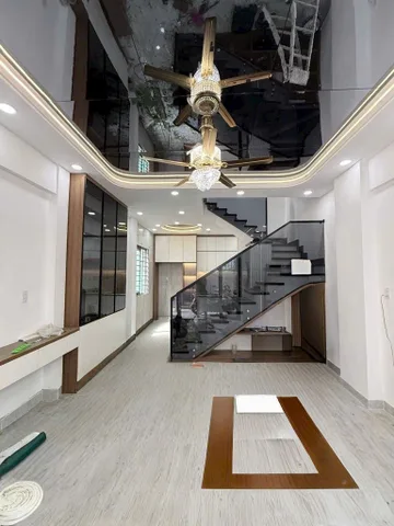 🏦  NHỈNH 5 TỶ, CĂN GÓC NỞ HẬU, KHÔNG LỘ GIỚI NGAY CHỢ GÒ VẤP - ĐH CN4