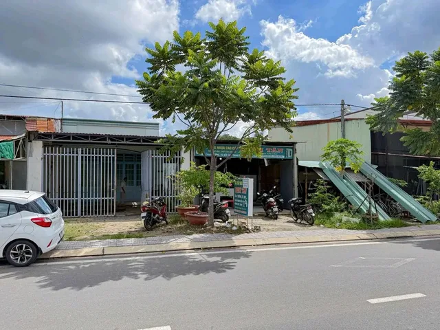HÒA THÀNH - TÂY NINH
Bán nhà mặt tiền An Dương Vương ngang 7,3m