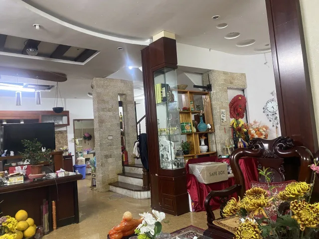 Bán biệt thự phùng khoang, 132m², 5 tầng, đường ô tô 15m, vỉa hè, giảm 1 tỷ, còn 31.8 tỷ