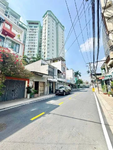 MỚI KENG 4 TẦNG Đ.TÔ HIỆU GẦN ĐẦM SEN.GIÁP Q11