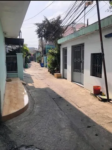🔥 CHỦ  đất tặng ngay nhà cấp 4 mặt tiền, địa chỉ Lái Thiêu 65, gần CMT8, ngay ngã 3 Cây Liễu sầm uất.