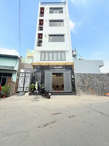 Chính chủ cần cho thuê căn nhà phố, đầy đủ nội thất cao cấp. Vị trí đắc địa trung tâm quận Bình Tân