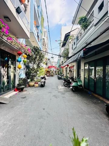 Bán nhà Lê Văn Sỹ Phường 12 Quận 3, 42m2, 4 tầng, hẻm xe hơi 6m, full nội thất, giá 11.45 tỷ