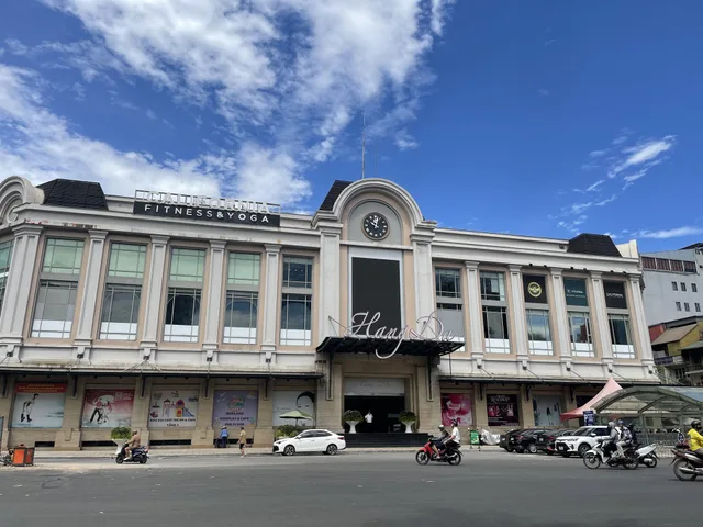 Căn góc view phố hàng da hàng điếu full nội thất 65m2 5.75 Tỷ