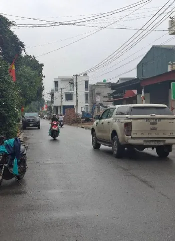 Gần vin 2,3 đất Tân Quang 70m giá rẻ nhất