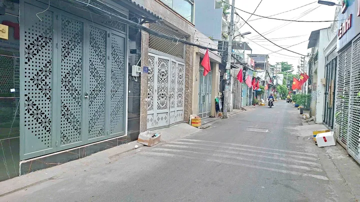 Nhà đẹp Bình Tân _ Dt (48m2) _nhỉnh 4ty_Full nội thất