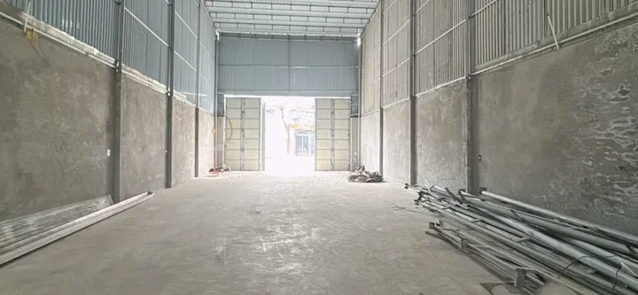 Bán nhà kho xưởng 224m2 full thổ cư ngang 8m giá 15.8 tỷ đã tách 2 sổ tại Phường Phù Khê