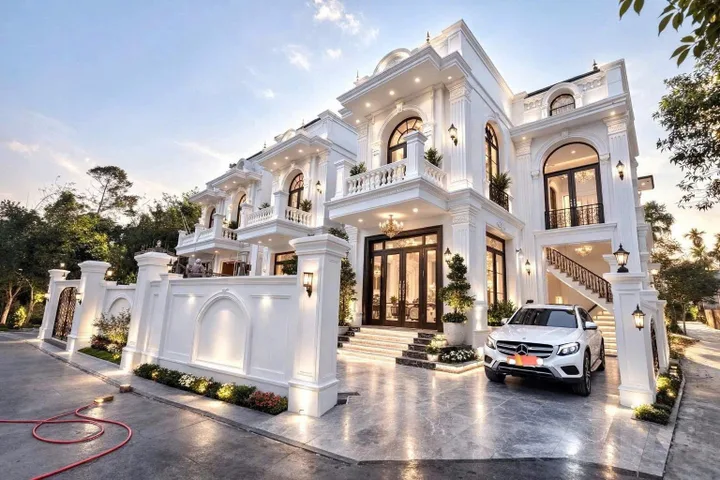 Nhà 2 tầng , Tân Cổ điển full nội thất gần đường Võ Văn Kiệt TP Huế - Giá chỉ 3,0x Tỷ ( bán nhanh )