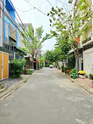 🚗 BÁN NHÀ 3 TẦNG - 83M2(4.5*17.5), HOÀN CÔNG, 4PN, 3WC - KHÔNG QH, ĐA TIỆN ÍCH - NHÀ HẺM XE HƠI - GẦN CHỢ, NHÀ VĂN HOÁ - LONG TRƯỜNG, THỦ ĐỨC.(A)