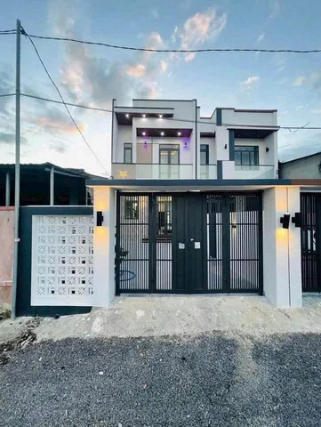 NHÀ LẦU CÁCH TRUNG TÂM BIÊN HOÀ 10’ DI CHUYỂN - 650TR DỌN VÀO Ở NGAY